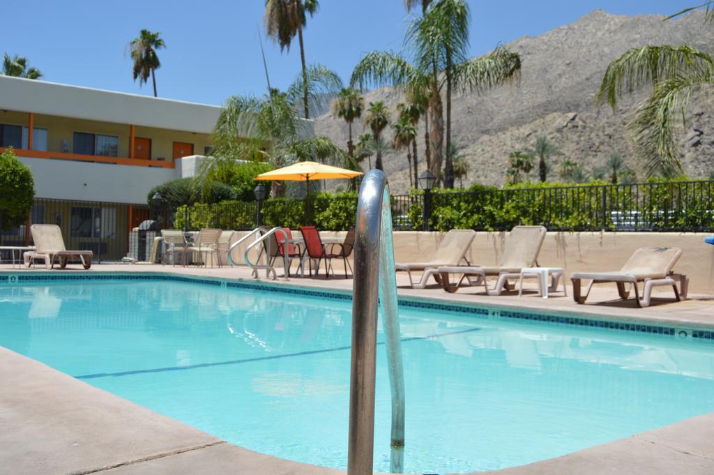 Musicland Hotel Palm Springs Bagian luar foto