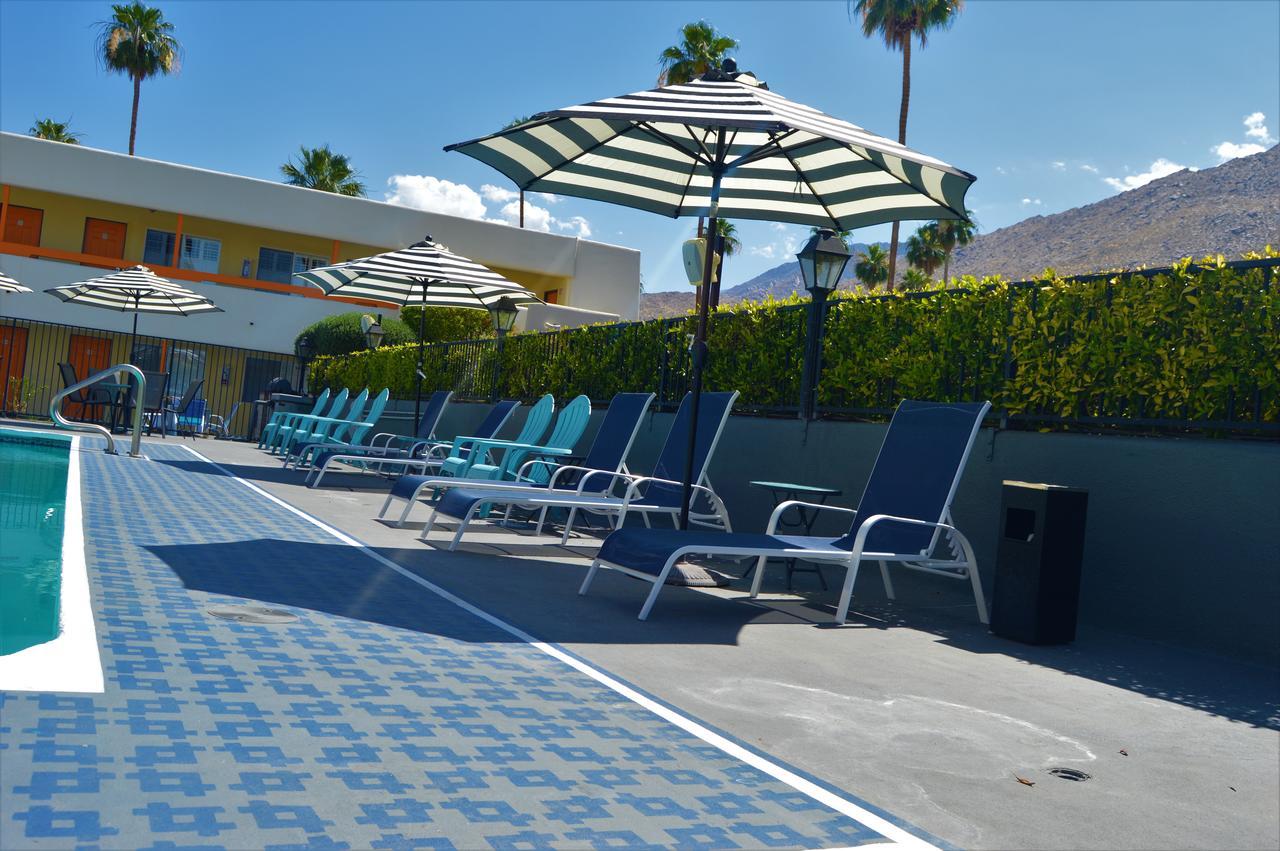 Musicland Hotel Palm Springs Bagian luar foto
