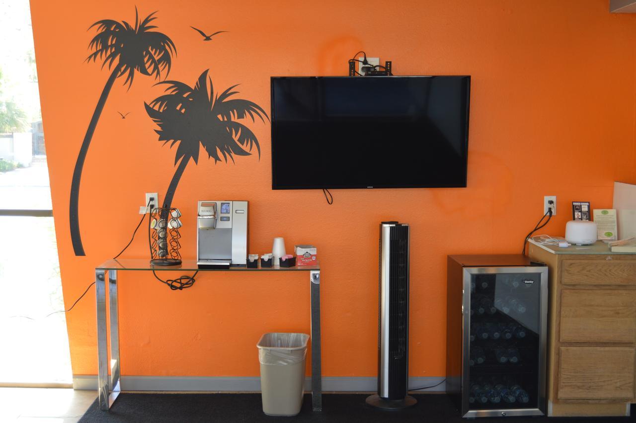 Musicland Hotel Palm Springs Bagian luar foto