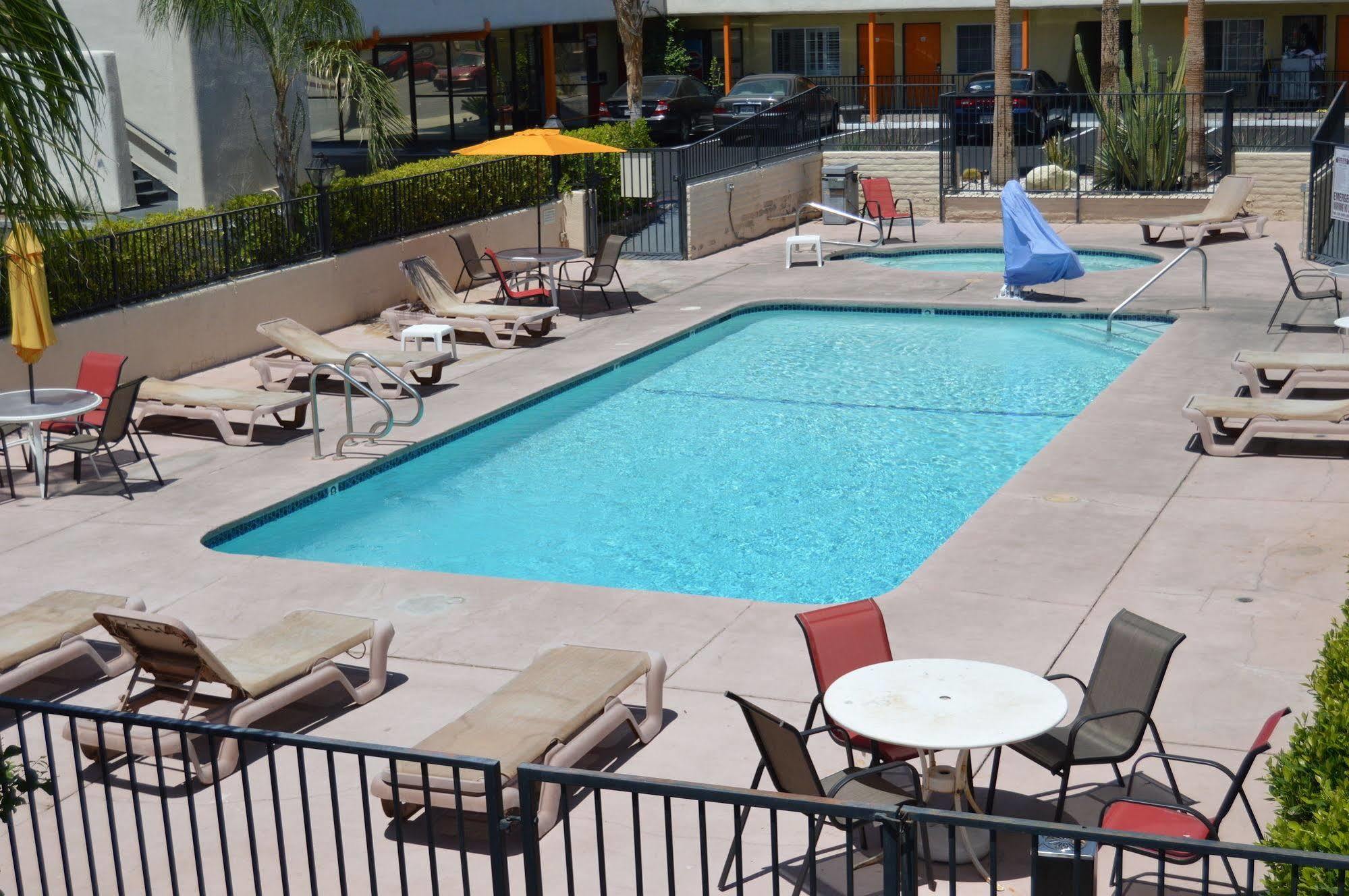 Musicland Hotel Palm Springs Bagian luar foto