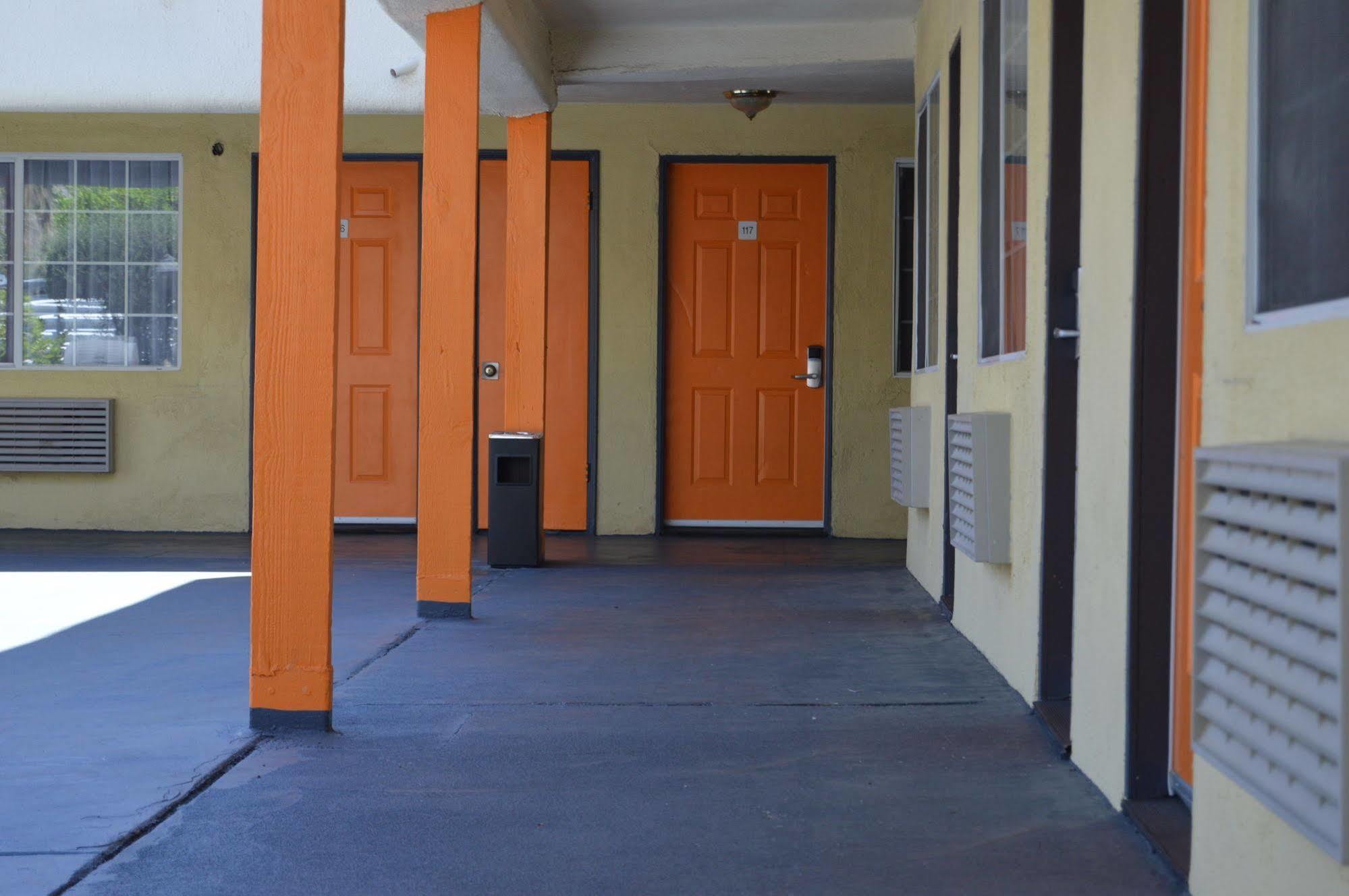 Musicland Hotel Palm Springs Bagian luar foto